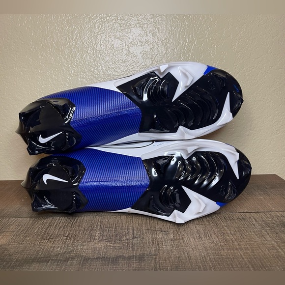 Nike Vapor Edge Pro 2 “Game Royal Blue”
- Size: 10.5 Men. - Picture 6 of 8
